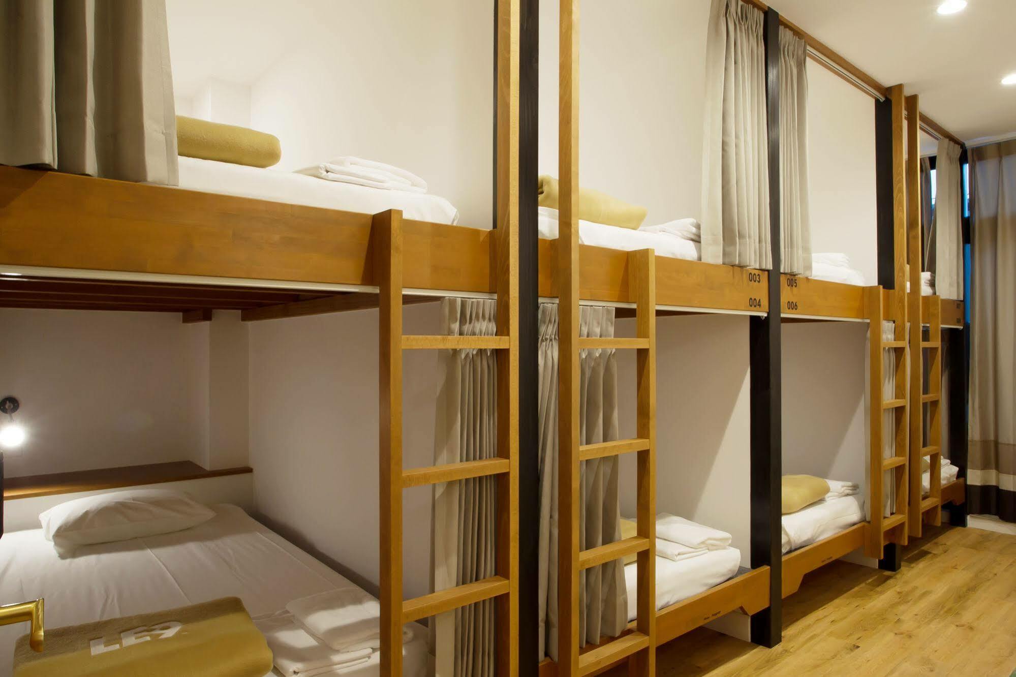 Hostel The Next Door Lower East Nine *